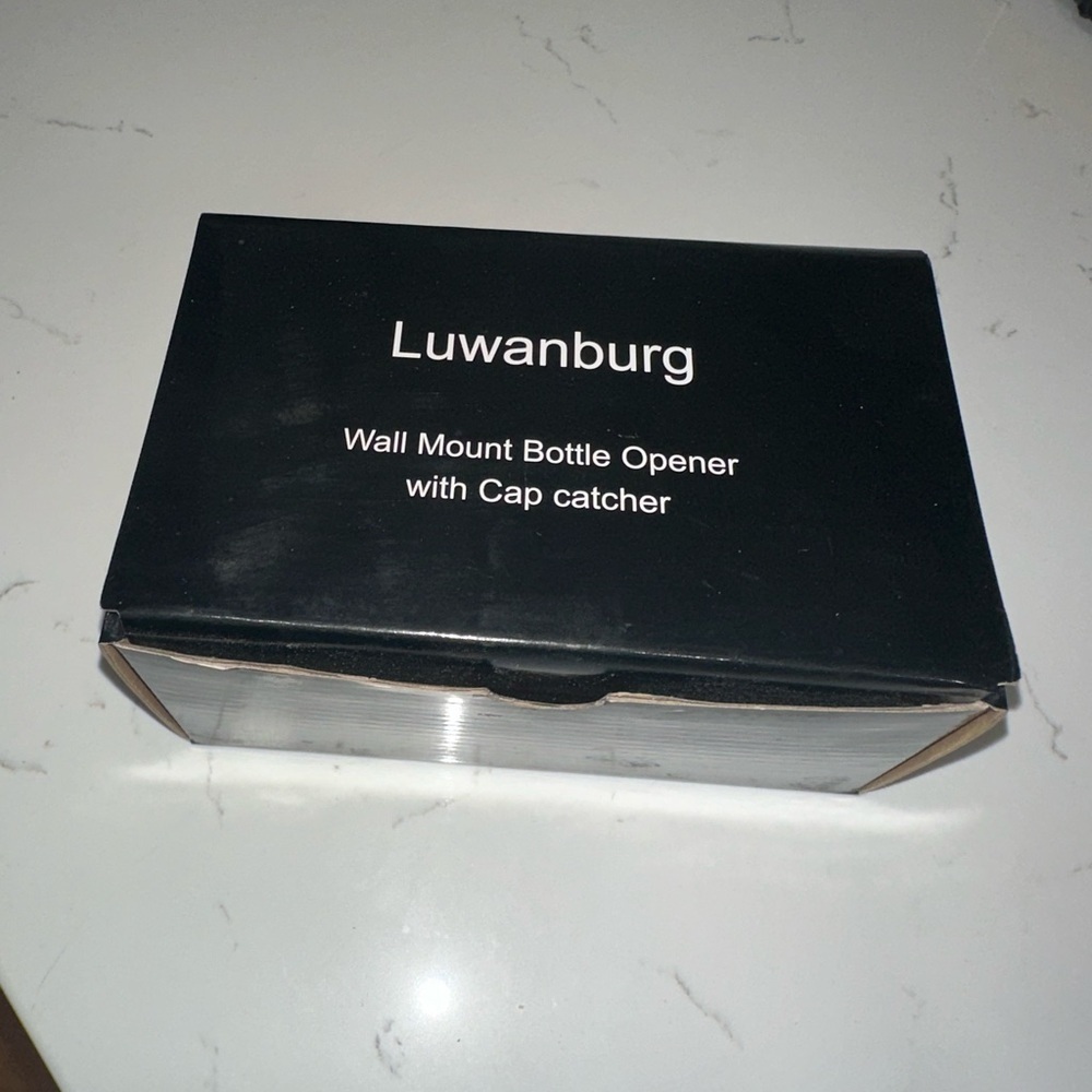 Luwanburg Wall Mount Bottle Opener with Cap Catcher
